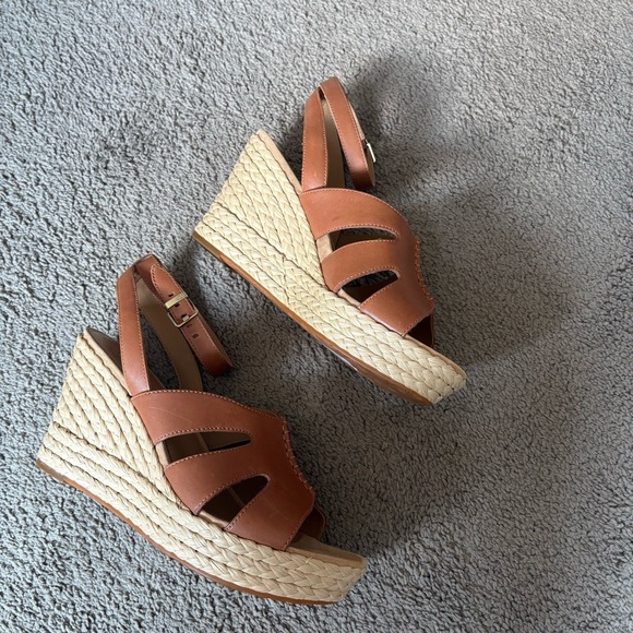 UGG® Women's 11 M Careena Heeled Sandals in Chestnut Leather - Picture 7 of 10